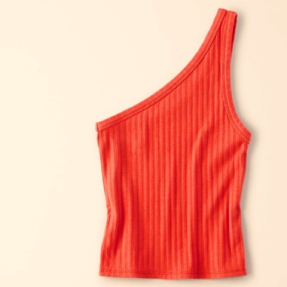 red one shoulder tank top